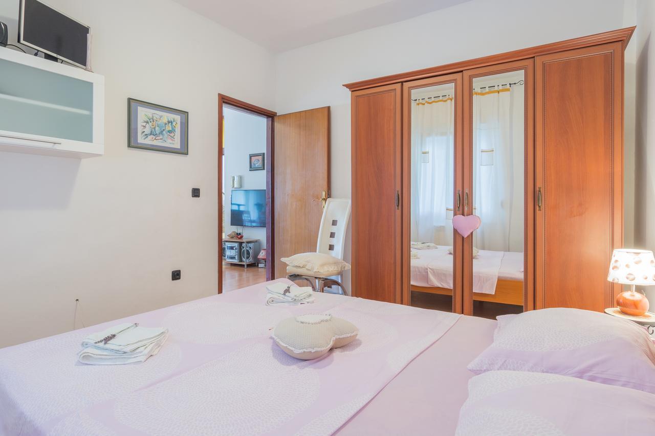 Apartment Pino Zadar Exterior photo